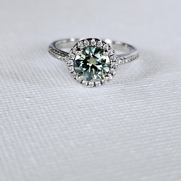 Independent Jewelry - Certified GRA Green Moissanite Ring 18k White Gold over Sterling Silver Sz 6! ✨️
